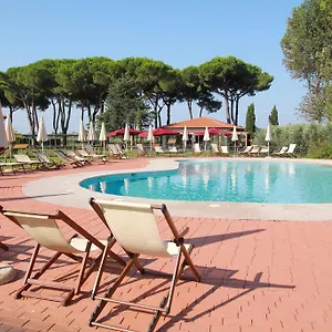 4* Apartahotel La Fattoria Di